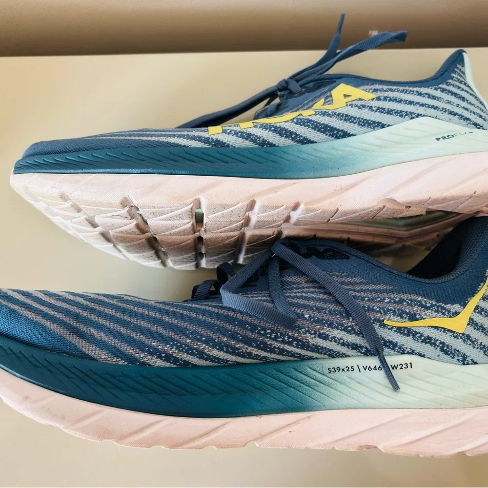 HOKA Men's Mach 5 - 9.5D - Picture 4 of 5